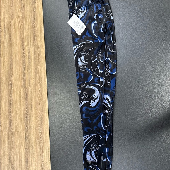 Athleta brand new tights. - Picture 2 of 4